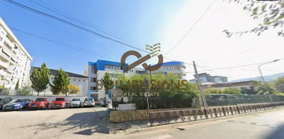 Apartament 1+1 me qera tek Komuna Parisit - Shkolla At Zef Pllumi D8241A-232