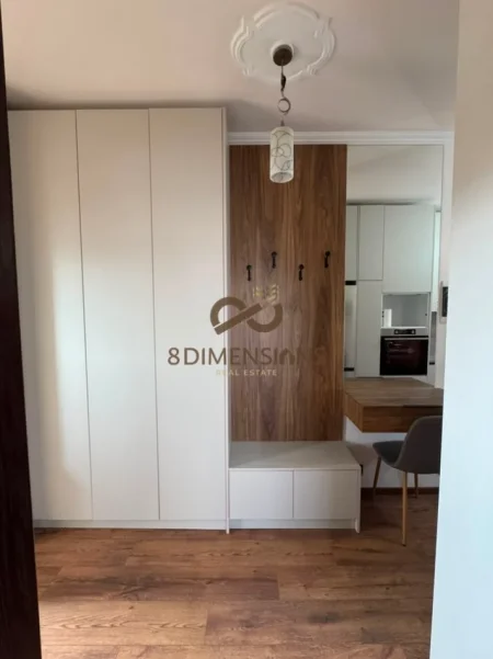 Apartament me qera ,i rikonstruktuar 1+1 - Selite D8241A-165