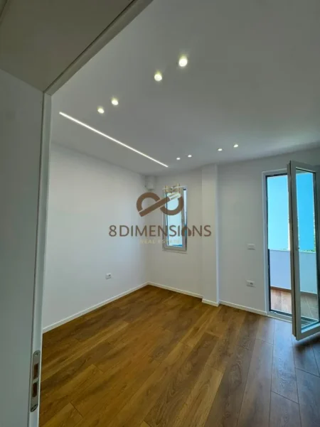 Apartament 2+1 ne shitje Ne Rrugen 4 Deshmoret - Tirane (ID D8142Z-27 )