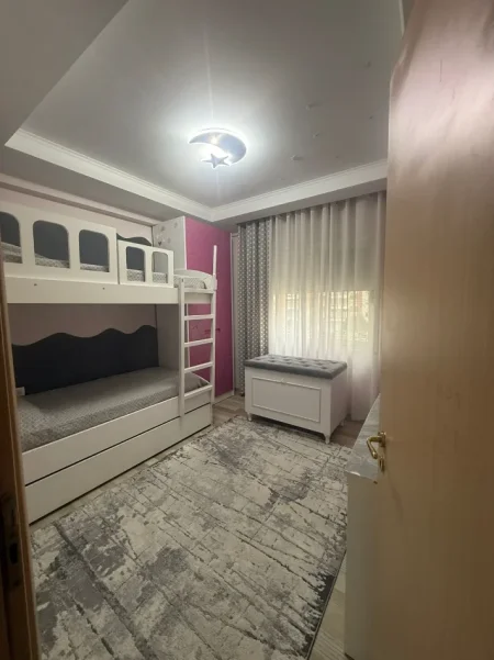 Tirane, jap me qera apartament 2+1+Ballkon Kati 2, 102 m² 600 € (Rruga Jordan Misja)