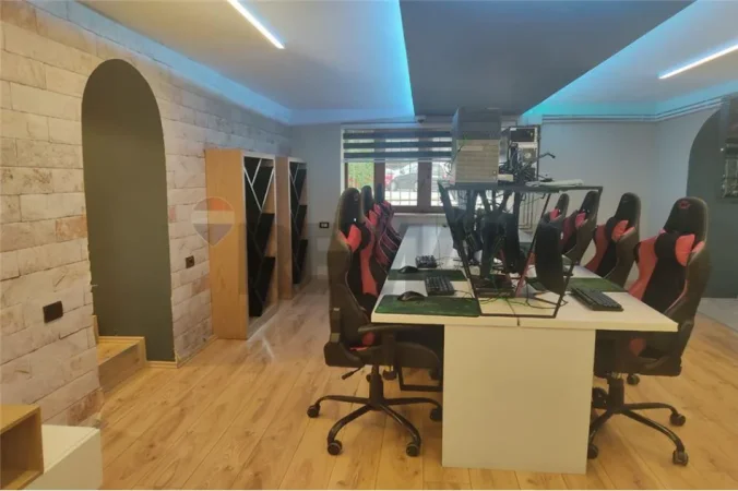 Tirane, jepet me qera , 140 m² 780 € 