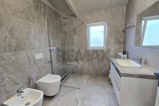 Tirane, jepet me qera apartament , 85 m² 1.000 € 