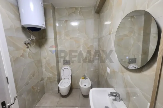 Tirane, jepet me qera apartament , 97 m² 690 € 