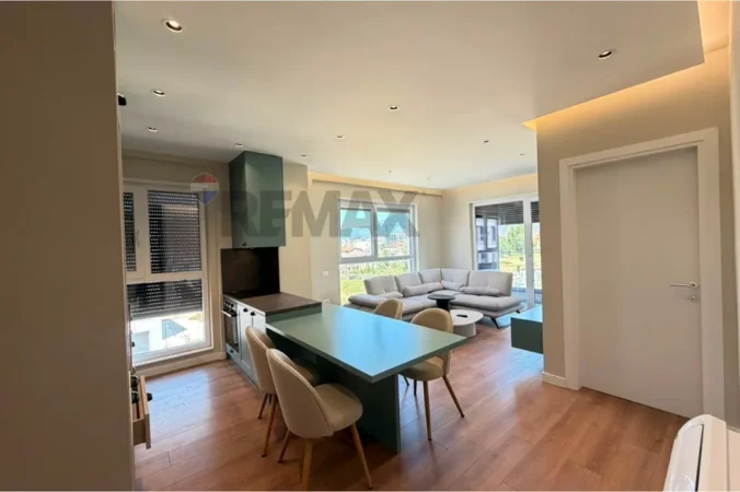 Tirane, jepet me qera apartament , 69 m² 650 € 