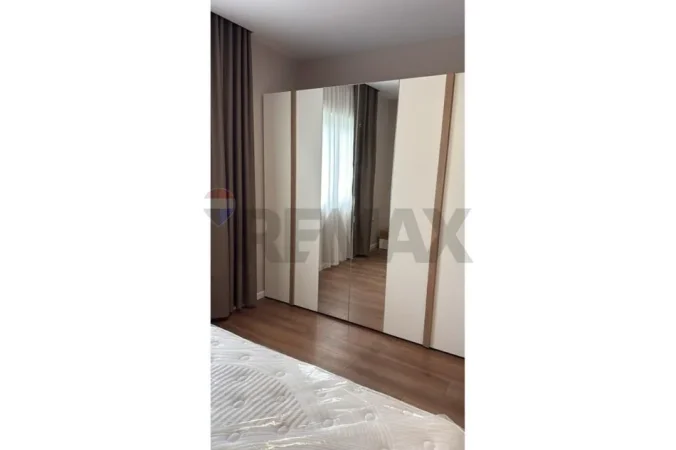 Tirane, jepet me qera apartament , 82 m² 500 € (Ish Frigoriferi)