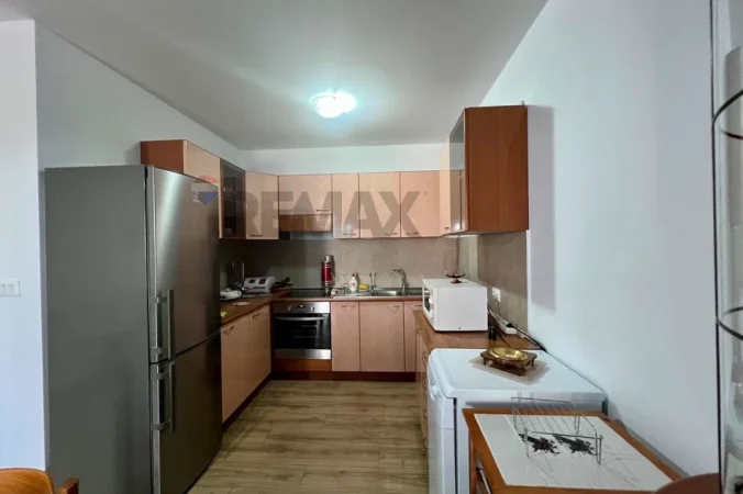 Tirane, jepet me qera apartament , 105 m² 900 € 