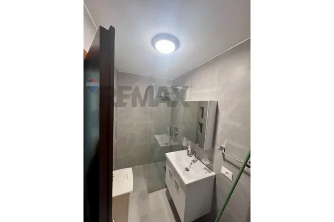 Tirane, jepet me qera apartament , 105 m² 900 € 