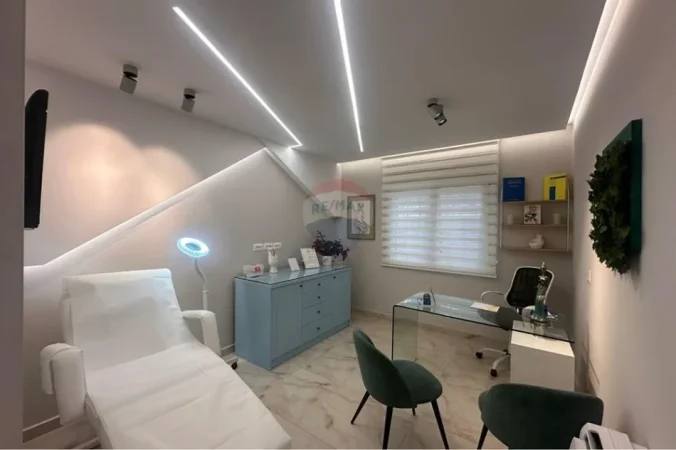 Tirane, jepet me qera , 1.900 € 