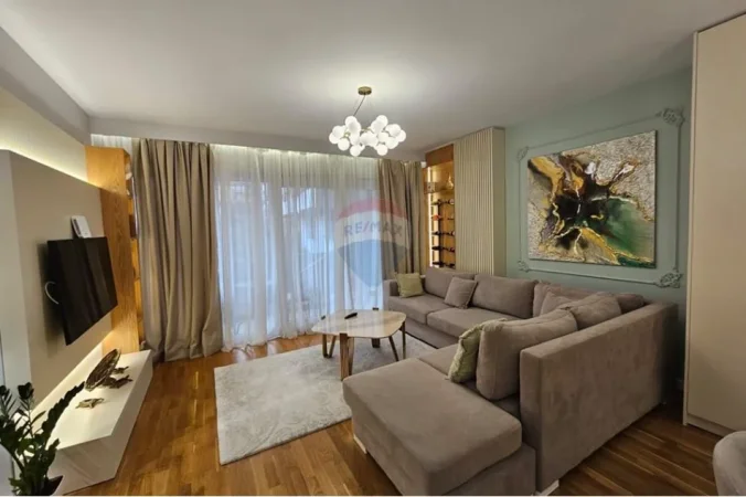 Tirane, jepet me qera apartament , 75 m² 950 € 