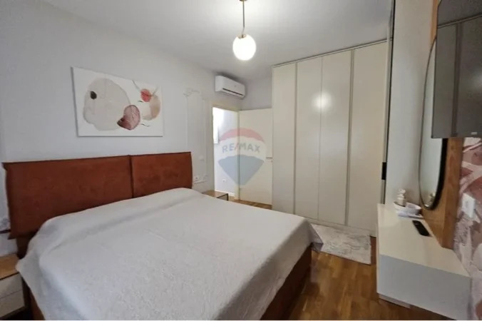 Tirane, jepet me qera apartament , 75 m² 950 € 