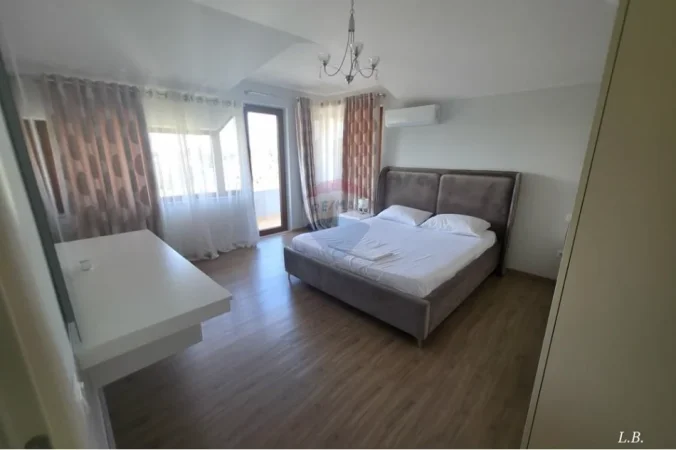Tirane, jepet me qera apartament , 110 m² 800 € 