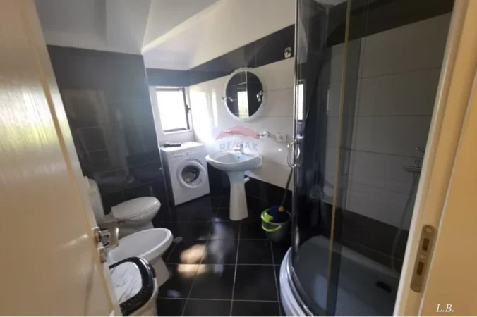 Tirane, jepet me qera apartament , 110 m² 800 € 
