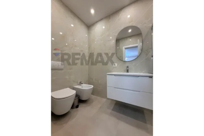 Tirane, jepet me qera apartament , 68 m² 640 € 