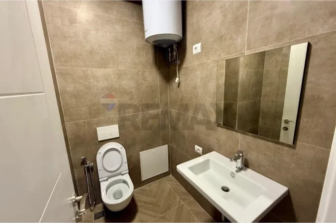 Tirane, jepet me qera apartament , 120 m² 750 € 
