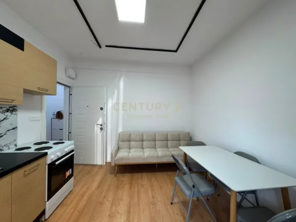 Tirane, jepet me qera apartament 1+1 Kati 3, 45 m² 550 € (rruga e durresit)