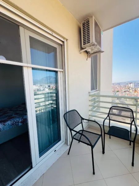 Tirane, jepet me qera apartament 2+1 Kati 12, 100 m² 700 € (Ish Hipoteka, Kompleksi Panorama)
