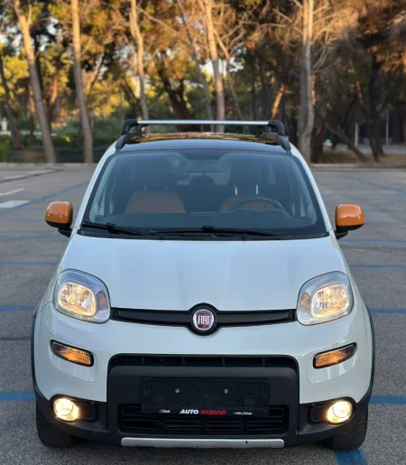 Shqiperi, shes makine Fiat Panda 4x4 1.3 Nafte 2014 Nafte, ulliri manuale Kondicioner 160 km 6.600 €