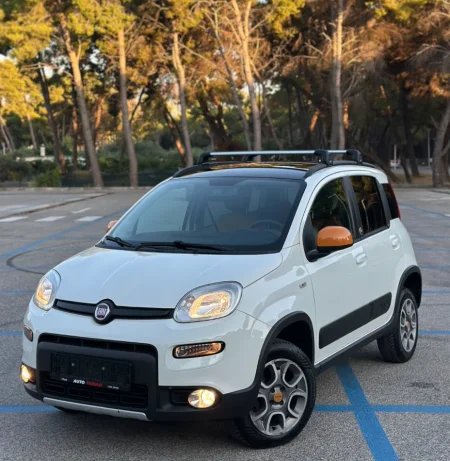 Shqiperi, shes makine Fiat Panda 4x4 1.3 Nafte 2014 Nafte, ulliri manuale Kondicioner 160 km 6.600 €