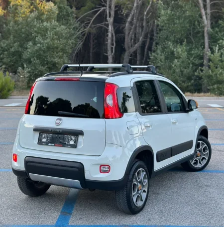 Shqiperi, shes makine Fiat Panda 4x4 1.3 Nafte 2014 Nafte, ulliri manuale Kondicioner 160 km 6.600 €