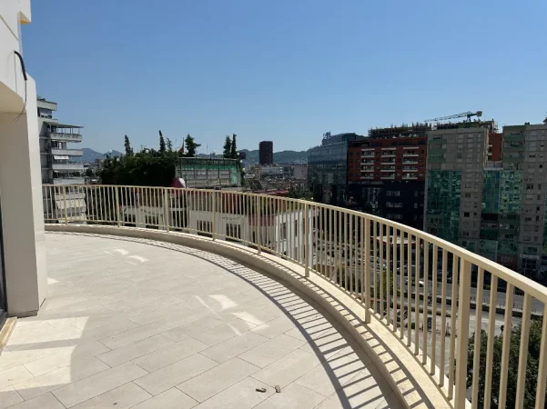Tirane, jap me qera apartament+verande | Penthouse 4+1+Aneks+Ballkon Kati 9, 224 m² 2.300 € (Sheshi karl topia)