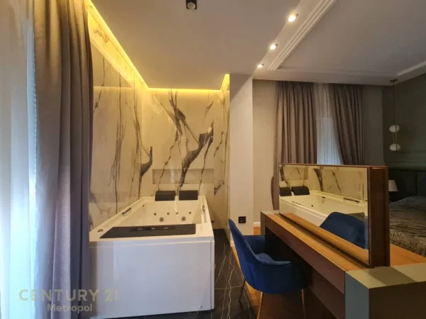 Tirane, jepet me qera apartament 2+1+Ballkon Kati 5, 120 m² 2.000 € (liqeni i thate)