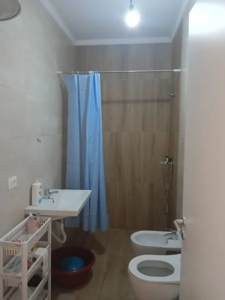 Tirane, jepet me qera apartament 1+1 Kati 9, 63 m² 500 € (Don Bosko)