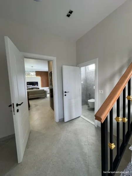 Tirane, jepet me qera Vile Vile 2 Katshe Kati 1, 200 m² 1.300 € (TEG, Lunder)