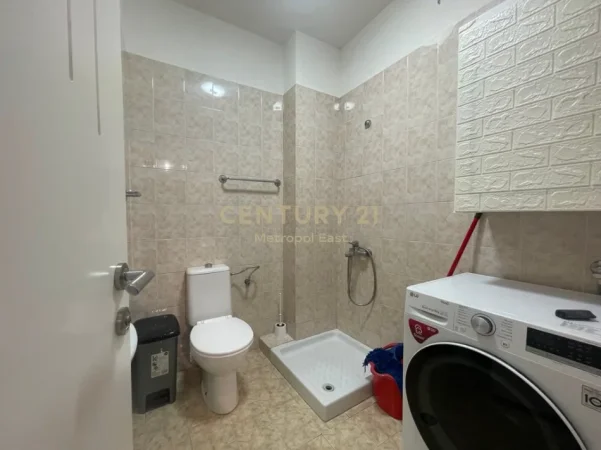 Tirane, jepet me qera apartament 1+1 Kati 9, 112 m² 750 €