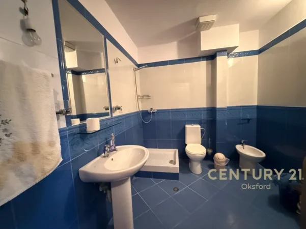 Tirane, jepet me qera apartament 1+1 Kati 3, 62 m² 500 € 