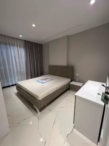 Tirane, jepet me qera apartament 1+1 Kati 5, 70 m² 600 € (Don Bosko)