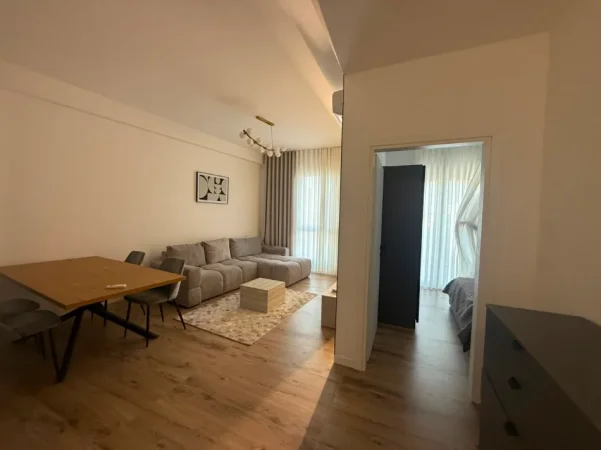 Tirane, jepet me qera apartament 1+1 Kati 8, 60 m² 587 € (Rruga 5 Maji)