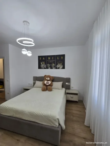 Tirane, jepet me qera apartament 1+1 Kati 3, 74 m² 480 €