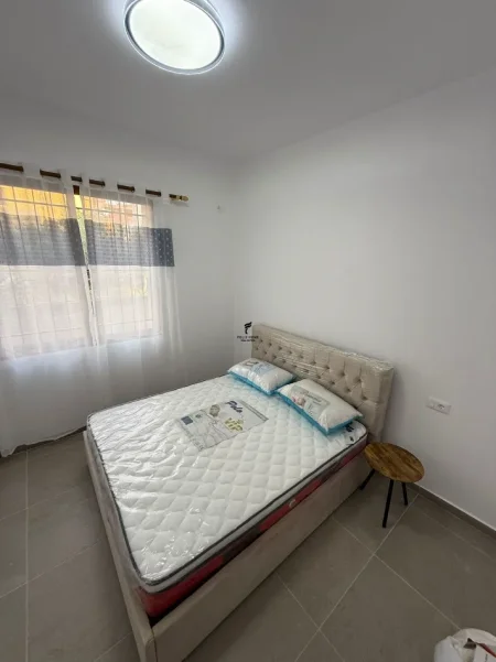 Tirane, jepet me qera apartament 1+1 Kati 1, 65 m² 520 € (SELITE)