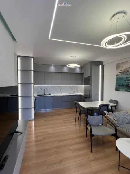 Tirane, jepet me qera apartament 2+1 Kati 9, 93 m² 800 € (5 Maji)