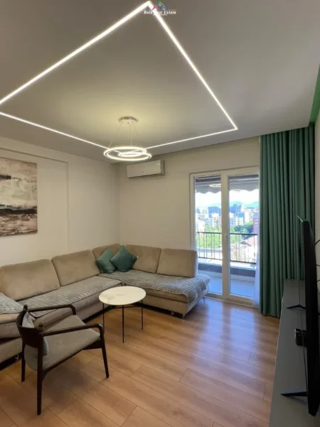 Tirane, jepet me qera apartament 2+1 Kati 9, 93 m² 800 € (5 Maji)