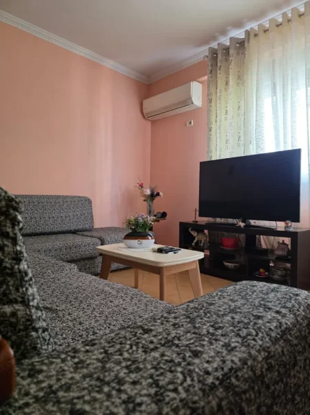 Tirane, shes apartament 2+1+Ballkon Kati 4, 107 m² 129.000 € (https://maps.app.goo.gl/wW7hzSNrzYWxPHiQ9)