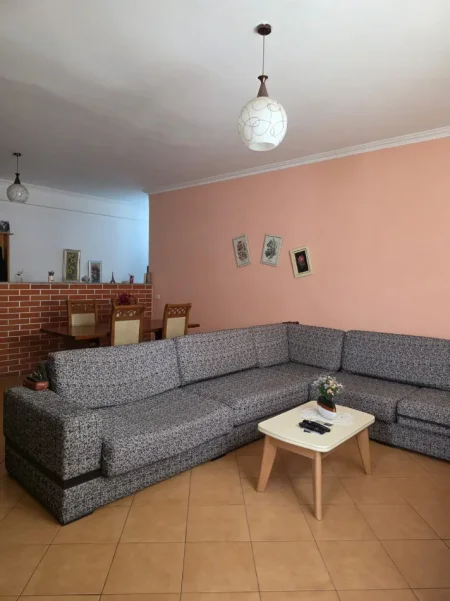 Tirane, shes apartament 2+1+Ballkon Kati 4, 107 m² 129.000 € (https://maps.app.goo.gl/wW7hzSNrzYWxPHiQ9)