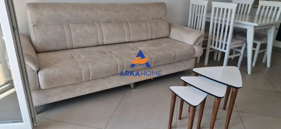 Tirane, jepet me qera apartament 1+1+Ballkon Kati 2, 74 m² 537 € 