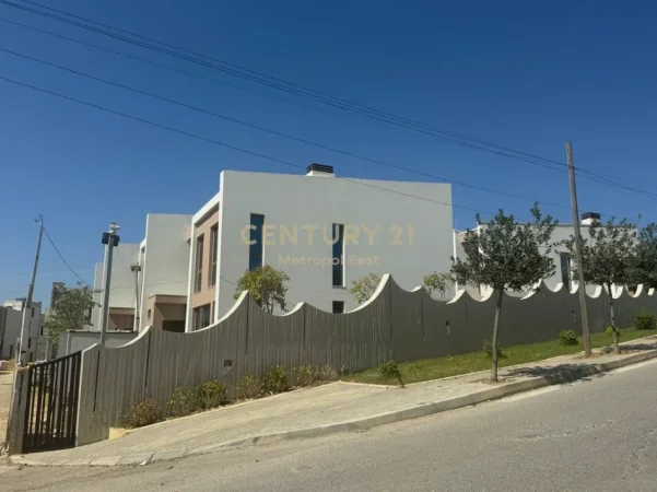 Shqiperi, shitet Vile Vile 3 Katshe Kati 3, 480 m² 695.000 € 