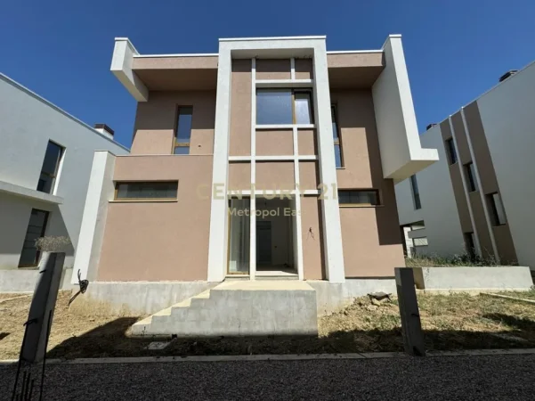 Shqiperi, shitet Vile Vile 3 Katshe Kati 3, 480 m² 695.000 € 