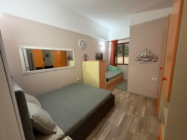 Pogradec, jepet me qera apartament 1+1+A+BLK Kati 6, 50 m² 35 Euro