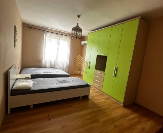 Tirane, jepet me qera apartament 2+1 Kati 3, 80 m² 500 € (Rruga Kongresi i Manastirit)