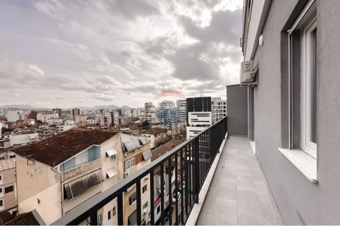 Tirane, jepet me qera apartament 1+1+Ballkon , 74 m² 700 € (Rruga e Dibres)