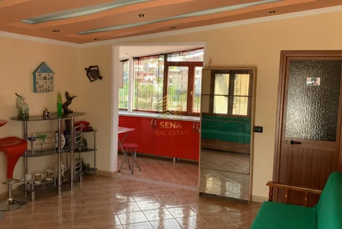 Tirane, jepet me qera apartament 2+1+Ballkon Kati 3, 80 m² 380 € (Rrethrrotullimi i Ali Demit)