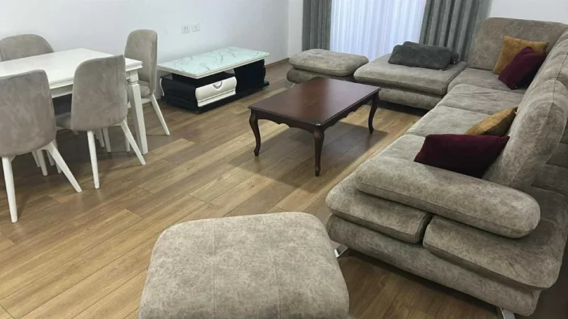Tirane, jepet me qera apartament 2+1+Ballkon Kati 7, 120 m², Astir, Vila L, Çmimi: 60.000 Lekë/muaj