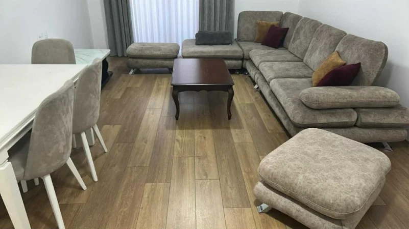 Tirane, jepet me qera apartament 2+1+Ballkon Kati 7, 120 m², Astir, Vila L, Çmimi: 60.000 Lekë/muaj