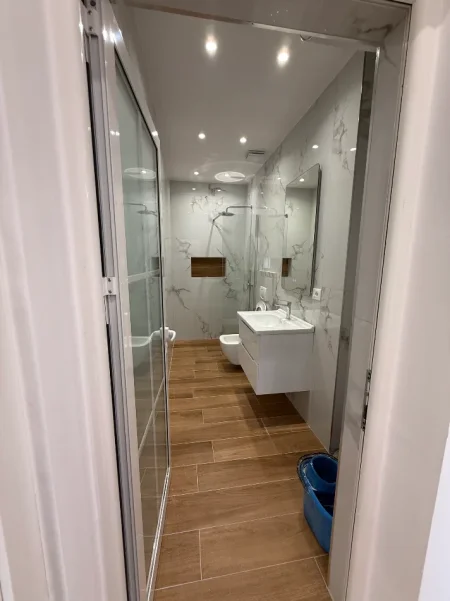 Tirane, shitet apartament 2+1+Ballkon Kati 4, 64 m² 168.000 €