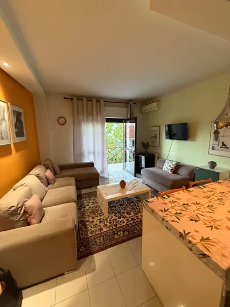 Tirane, jepet me qera apartament 1+1 Kati 3, 60 m² 500 €