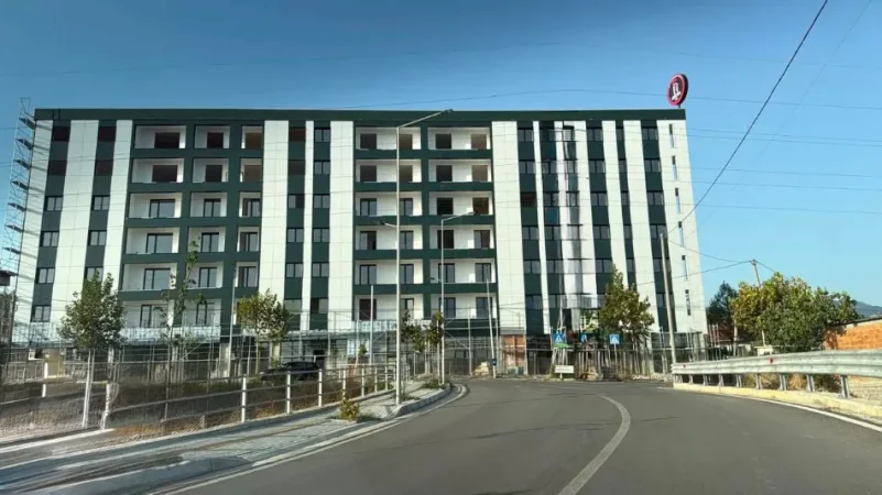 Tirane, shitet apartament 3+1 Kati 1, 150 m² 202.500 € (Paskuqan)