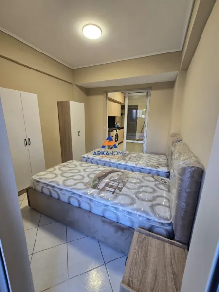 Tirane, jepet me qera apartament 1+1 Kati 2, 40 m² 515 € 